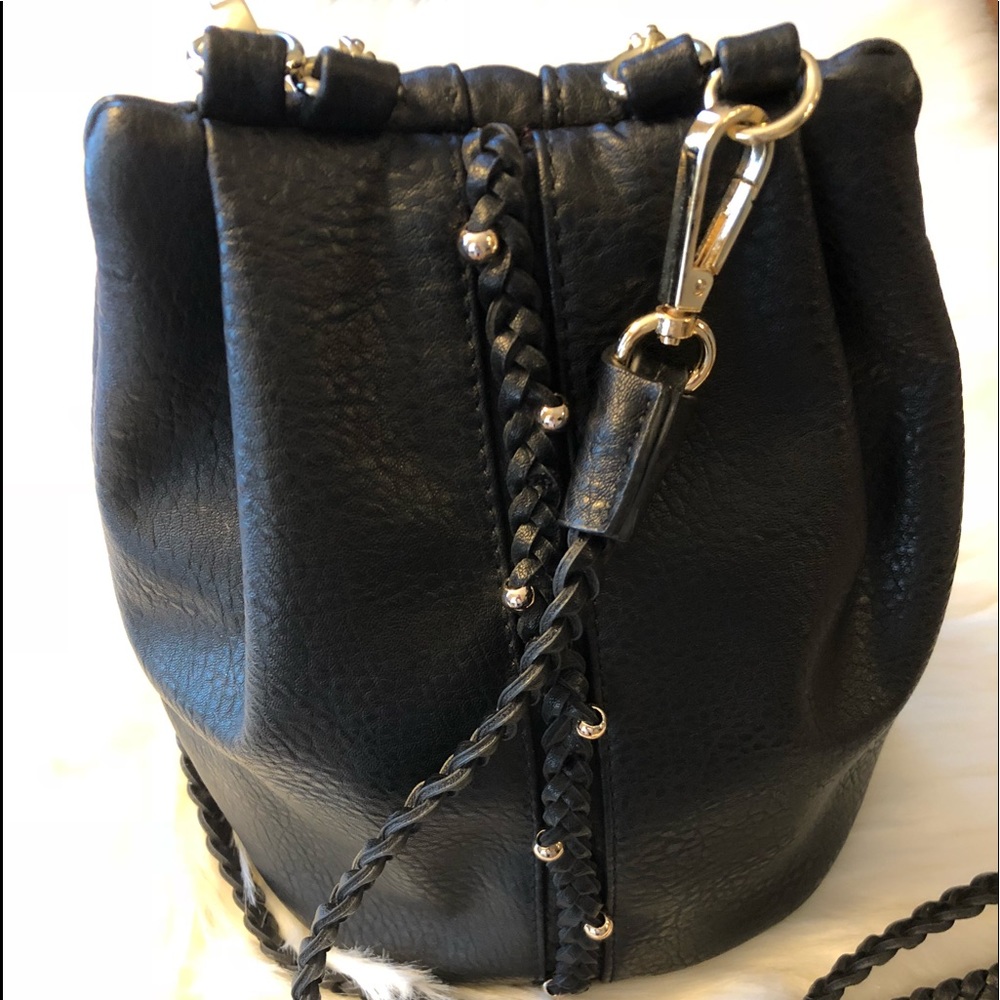 *Adorable handbag*